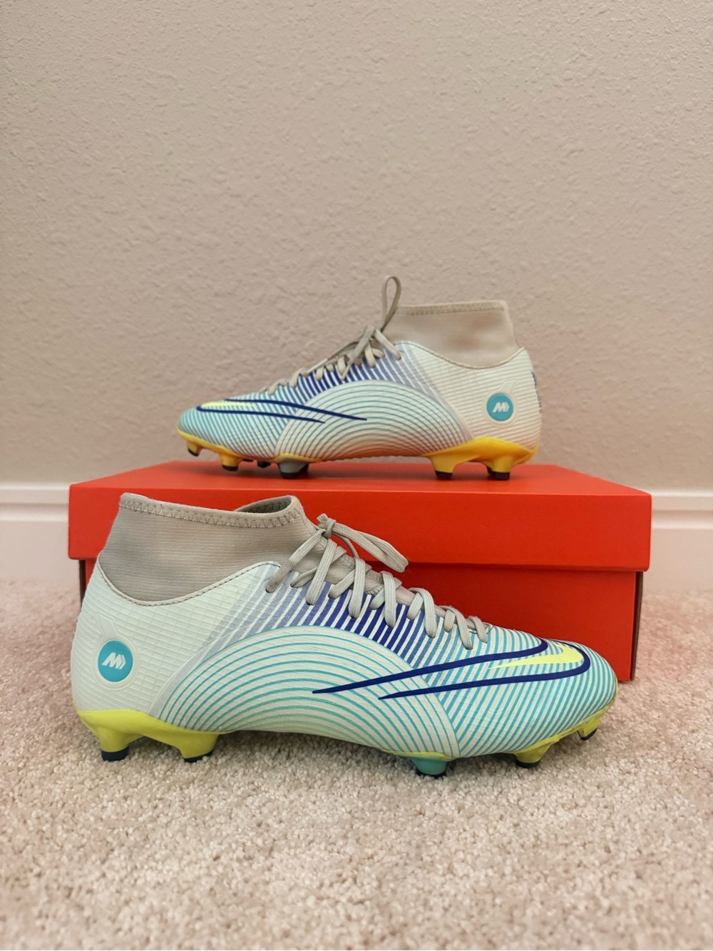 Nike Superfly 8 Academy MDS MG soccer cleat in a Barely Green/Volt